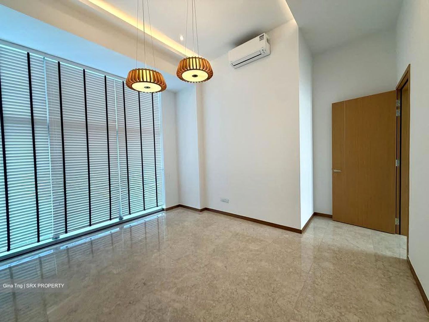 Marina Bay Residences (D1), Condominium #637362641